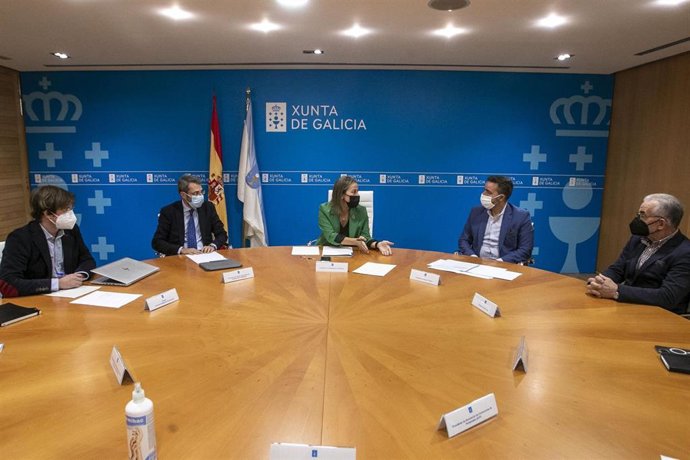La conselleira de Infraestruturas e Mobilidade, Ethel Vázquez,  se reúne con la Federación Galega da Construción (FEGACONS) por la crisis de abastecimiento y de precios de materiales.