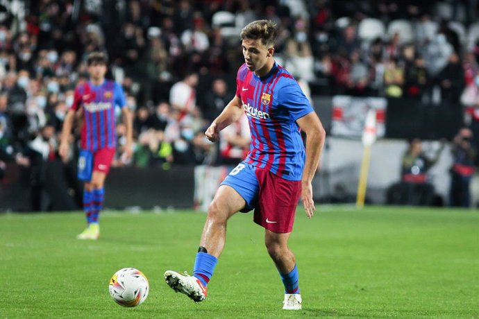 Nico Gonzalez of FC Barcelona in action during La Liga football match played between Rayo Vallecano and FC Barcelona at Vallecas stadium on October 27th, 2021 in Madrid, Spain.