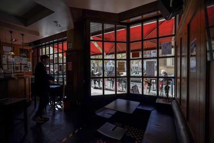 Archivo - Una cafetería de Vitoria