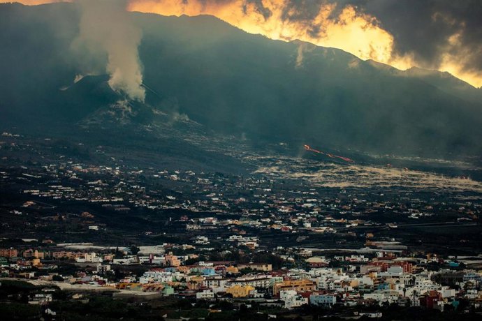 Colapso del cono del volcán de Cumbre Vieja en La Palma