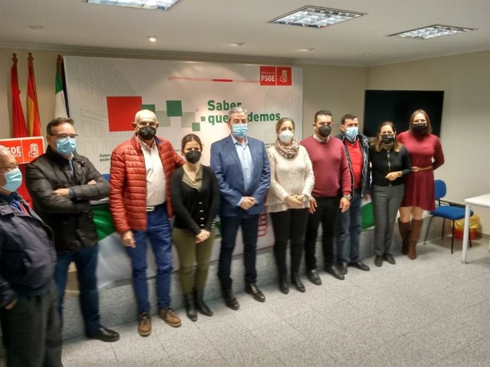 Alcaldes y portavoces del PSOE en la comarca de Guadix