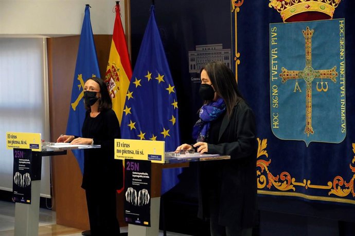 La portavoz del Gobierno del Principado, Melania Álvarez, y la directora general de Igualdad, Nuria Varela