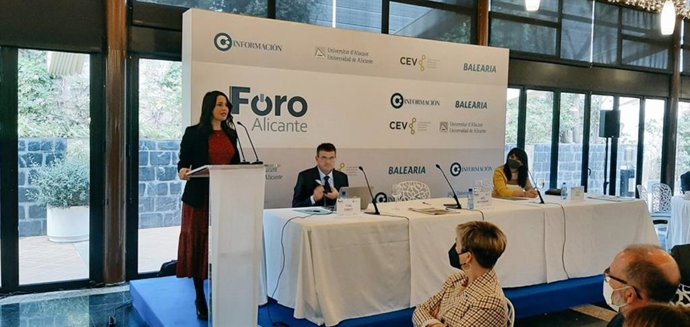 Inés Arrimadas en su intervención en el Foro