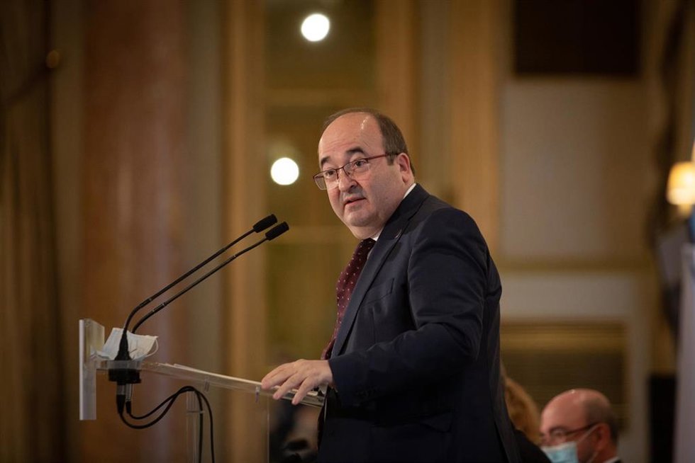 El ministro de Cultura y Deporte, Miquel Iceta, interviene en un desayuno informativo de Forum Europa. Imagen de archivo.