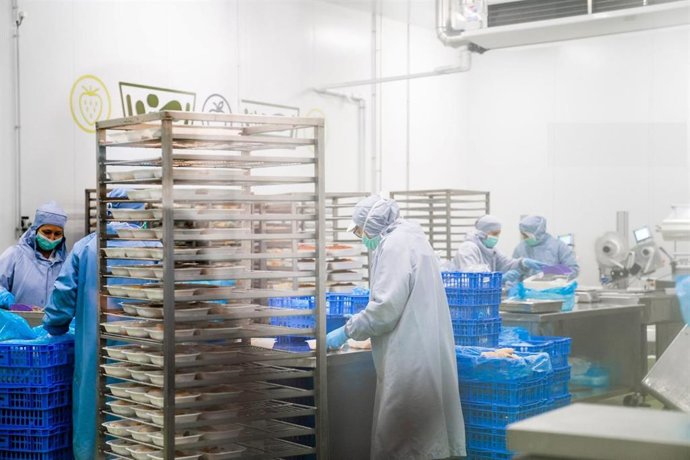 Archivo - El sector cárnico catalán reivindica su peso en el PIB y en el sector alimentario