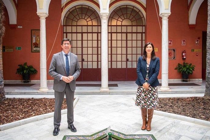 Archivo - El consejero de Justicia y vicepresidente andaluz, Juan Marín, y la delegada territorial en Málaga Mónica Alejo