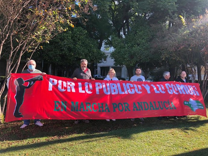 Sindicatos se manifiestan este sábado en Sevilla por "la defensa de lo público y lo común": "Urge volver a las calles"