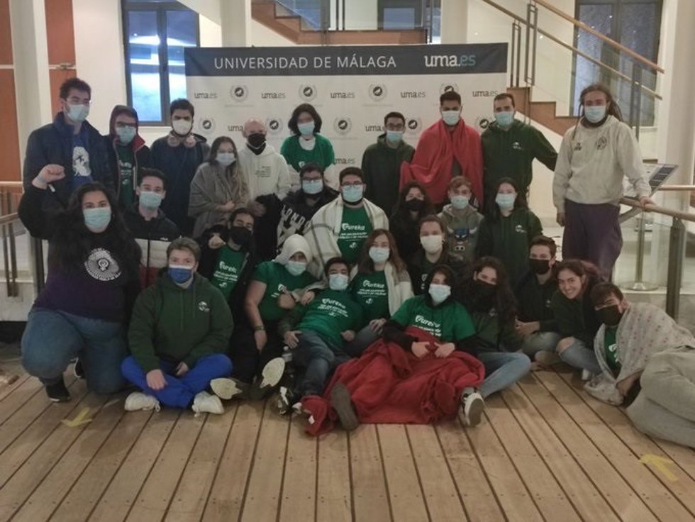 Estudiantes de varias universidades andaluzas se encierran en el Rectorado de la UMA en protesta por la LCU