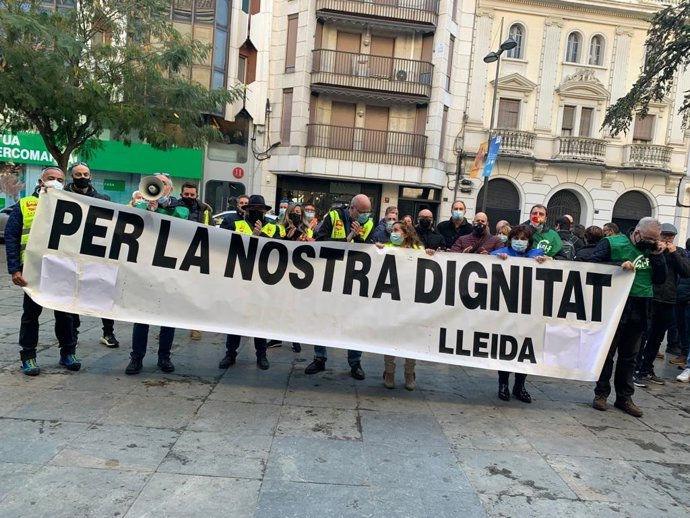 Protesta de funcionarios de la cárcel de Lleida este viernes
