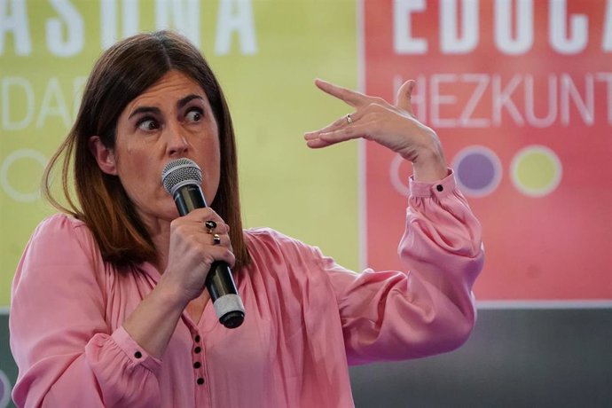 Archivo - La portavoz parlamentaria de  Elkarrekin Podemos, Miren Gorrotxategi