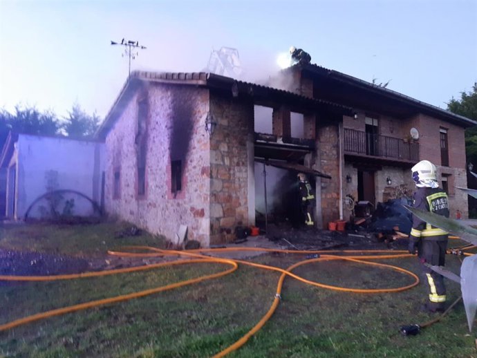 Cuadra calcinada en Ambrosero