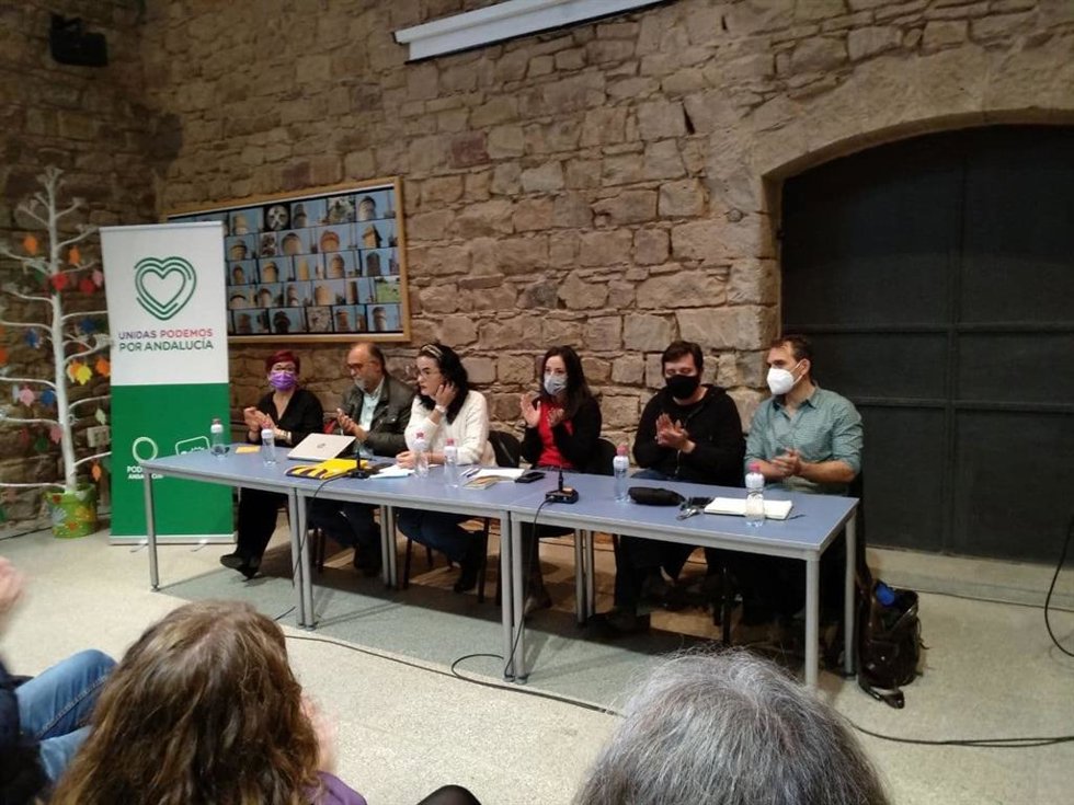 El diputado de Unidas Podemos en el Congreso de los Diputados, Rafael Mayoral, en una jornada organizada en Linares (Jaén).