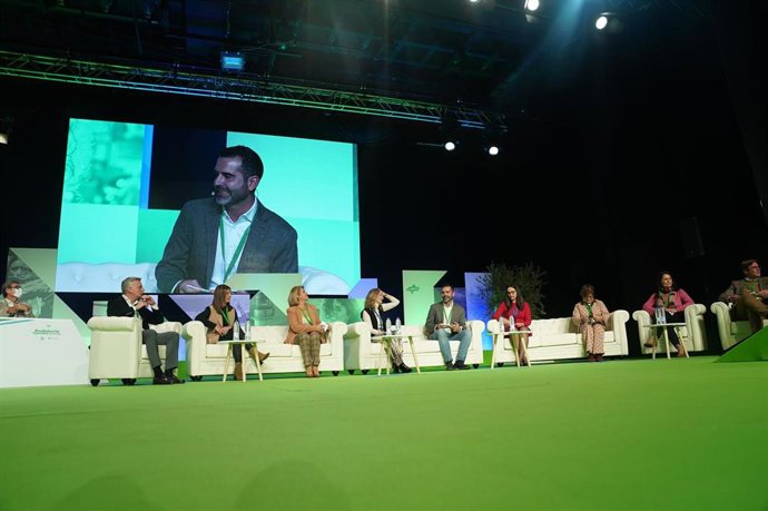 Mesa de alcaldes en el Congreso del PP-A