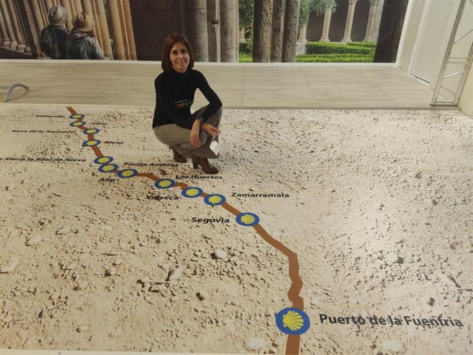 La diputada de Turismo promociona el Camino de Santiago a su paso por la provincia de Segovia