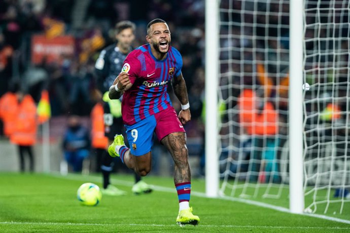 9 Memphis Depay of FC Barcelona celebrates a goal during the spanish league, La Liga, football match played between FC Barcelona and RCD Espanyol at Camp Nou stadium on November 20, 2021, in Barcelona, Spain.