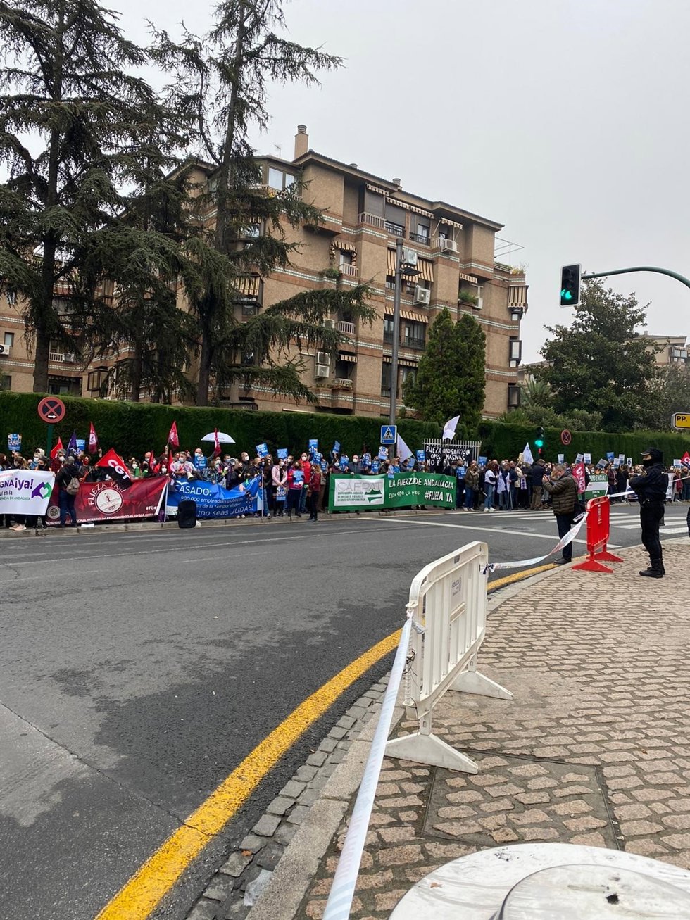 Interinos en la protesta de este domingo.