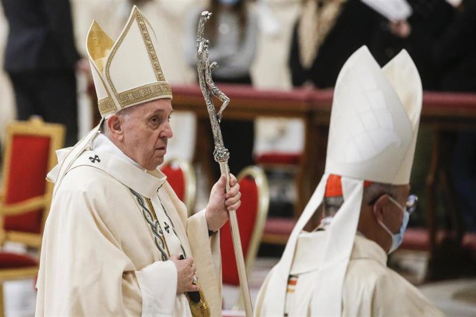 21 November 2021, Vatican, Vatican City: Pope Francis leads a mass for  Solemnity of Christ the King, on the XXXVI World Youth Day at Saint Peter's Basilica. Photo: Fabio Frustaci/ANSA via ZUMA Press/dpa