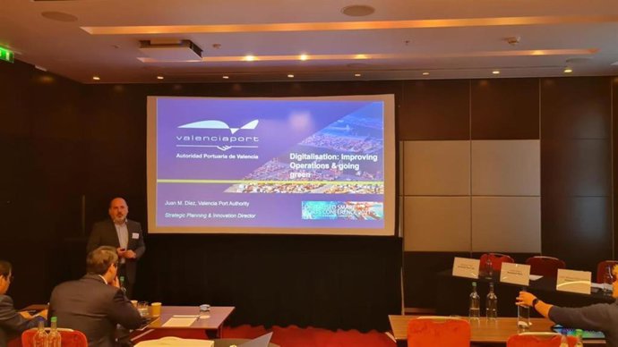 Valenciaport presenta en Londres su estrategia de Smart Ports 2030
