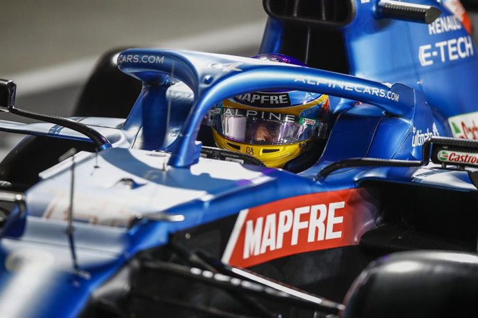 14 ALONSO Fernando (spa), Alpine F1 A521, action during the Formula 1 Ooredoo Qatar Grand Prix 2021, 20th round of the 2021 FIA Formula One World Championship from November 19 to 21, 2021 on the Losail International Circuit, in Lusail, Qatar - Photo Xav