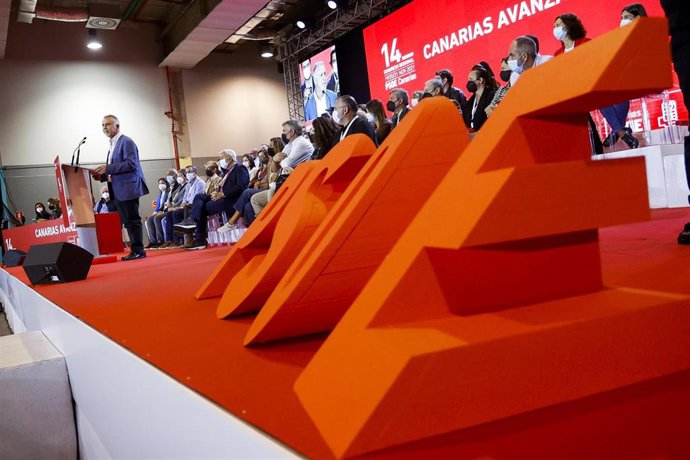 Ángel Víctor Torres