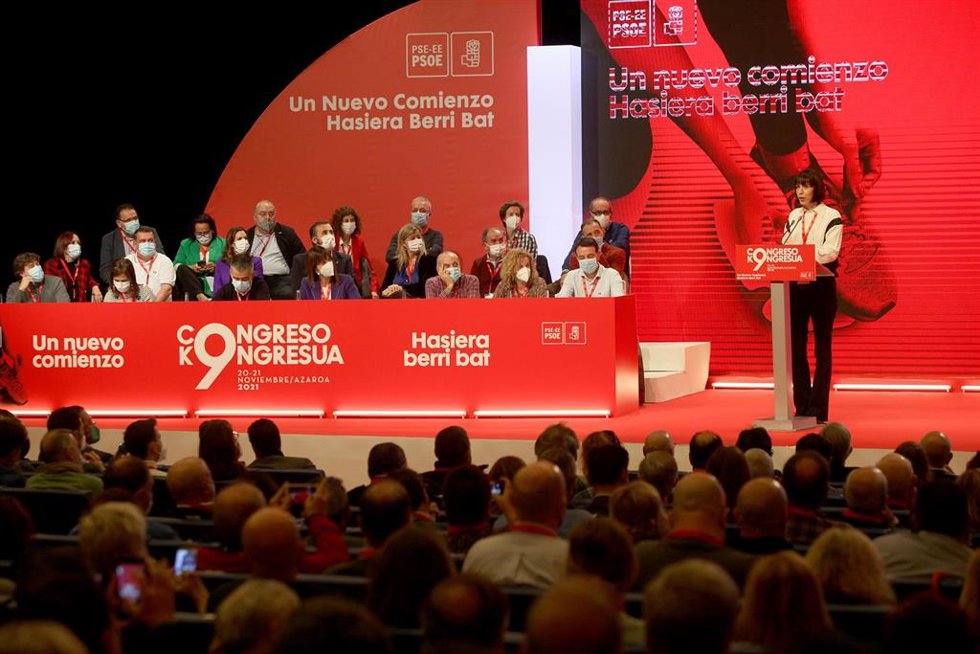 La ministra de Ciencia e Innovación, Diana Morant, en la primera jornada del IX Congreso del PSE-EE, a 20 de noviembre de 2021, en Bilbao, Euskadi (España).