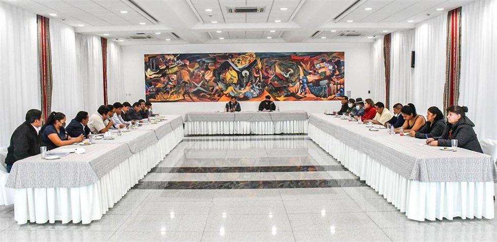 Reunión de representantes del Gobierno con miembros de los gremios de Bolivia