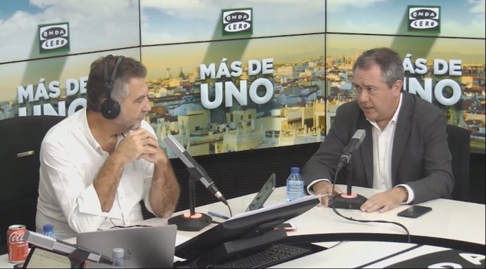 El secretario general del PSOE de Andalucía y alcalde de Sevilla, Juan Espadas, en una entrevista en Onda Cero.