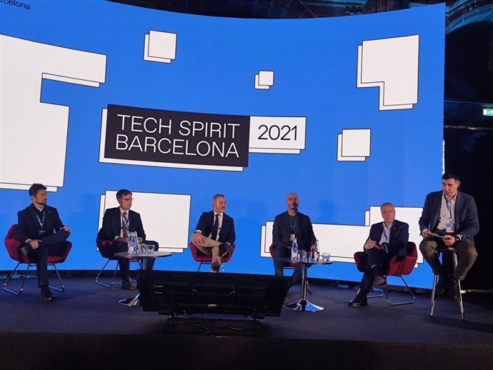 De izquierda a derecha: Dami Calvet, Antoni Fitó, Jaume Collboni, Lluís Junc y Pere Navarro en el II Tech Spirit Barcelona
