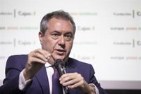 Espadas aboga por que el nuevo secretario de Organización del PSOE-A sea senador y sopesa si serlo él también