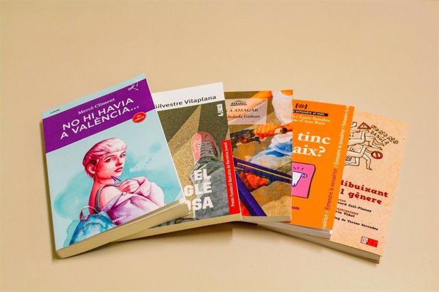 Libros sobre diversidad sexual que distribuye Educación en centros de ESO