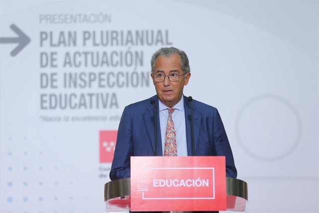 Archivo - El consejero de Educación, Universidades y Ciencia y portavoz de la Comunidad de Madrid, Enrique Ossorio.