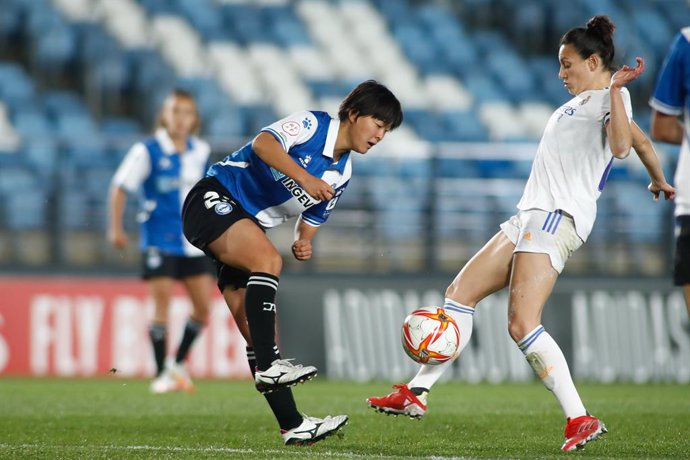 Miku Ito of Alaves and Aurelie Anne Sophie Kaci of Real Madrid in action during the spanish women league, Primera Iberdrola, football match played between Real Madrid and Alaves Gloriosas at Alfredo di Stefano stadium on November 21, 2021, in Valdebebas