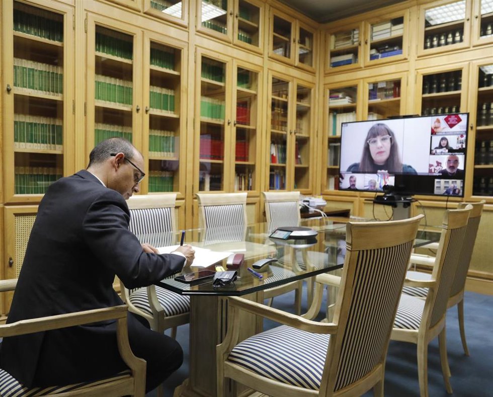 El presidente de las Cortes en un acto telemático con la Plataforma de Organizaciones de la Infancia.