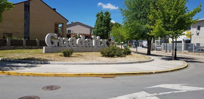 Rotonda de acceso al municipio de Guadalix de la Sierra