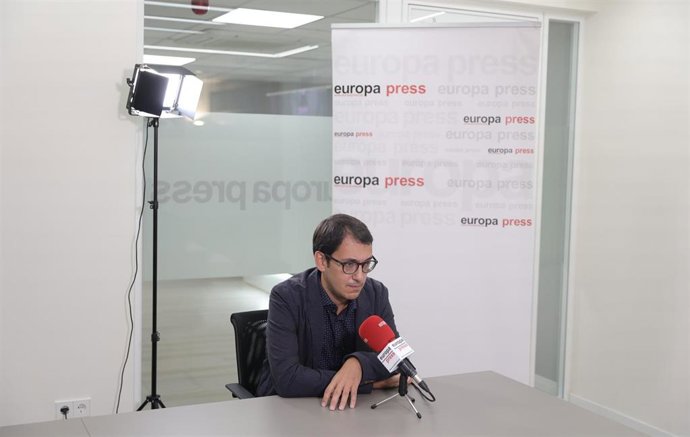 Archivo - El conseller de Modelo Económico, Turismo y Trabajo del Govern balear, Iago Negueruela.