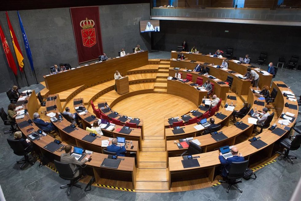 Archivo - Pleno del Parlamento de Navarra.