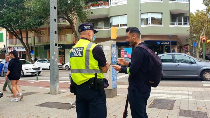 Control de patinetes eléctricos de la Policía Local de Palma.