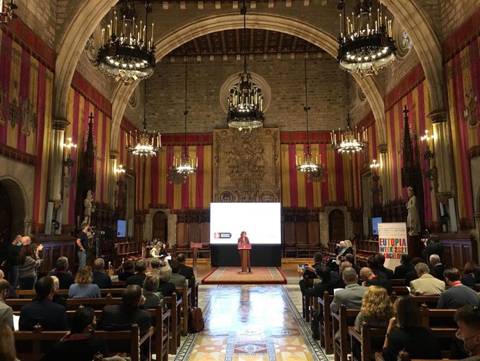 Acto inaugural de la reunión presencial de la alianza universitaria Eutopia en el Ayuntamiento de Barcelona