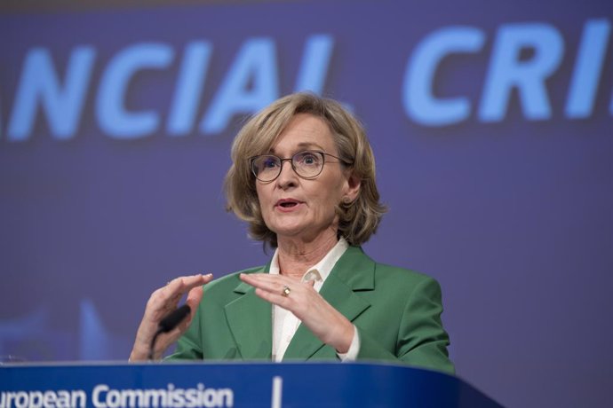 Archivo - HANDOUT - 20 July 2021, Belgium, Brussels: EU commissioner in charge of financial services, financial stability and the Capital Markets Union, Mairead McGuinness holds a joint press conference with Executive Vice President of the European Comm