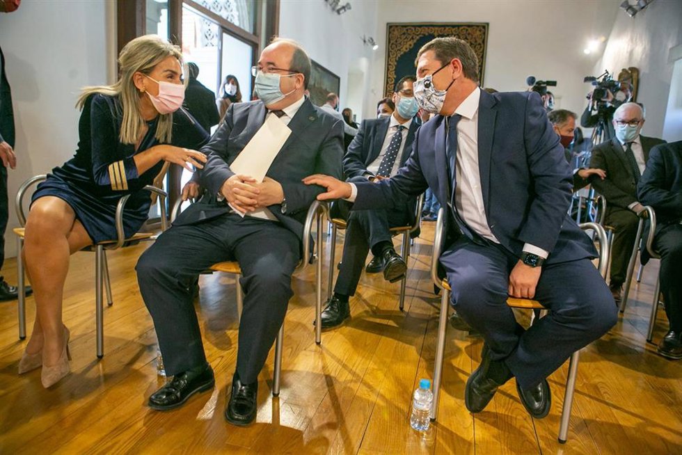 El ministro de Cultura, Miquel Iceta, el presidente de C-LM, Emiliano García-Page, y la alcaldesa de Toledo, Milagros Tolón.