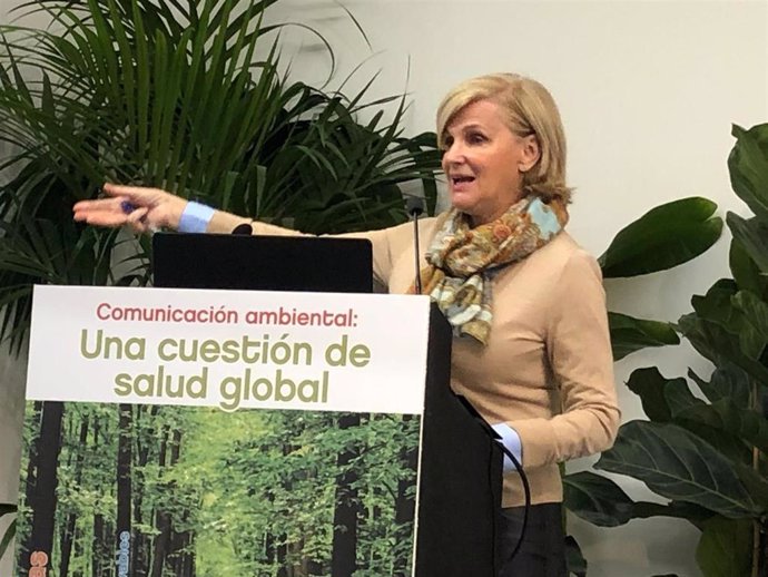 La directora de Salud Pública de la OMS, María Neira, imparte la conferencia inaugural del XIV Congreso de periodismo de la Asociación de Periodistas de Información Ambiental (APIA) que se celebra los días 22 y 23 de noviembre en Madrid.