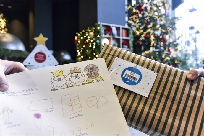 La iniciativa 'El Árbol de los Sueños' ofrecerá regalos a 380 niños aragoneses esta Navidad