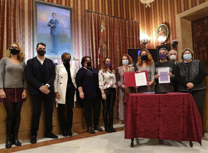 Firma del protocolo de actuación para la prevención e intervención frente al acoso sexual en el ámbito de la plantilla municipal