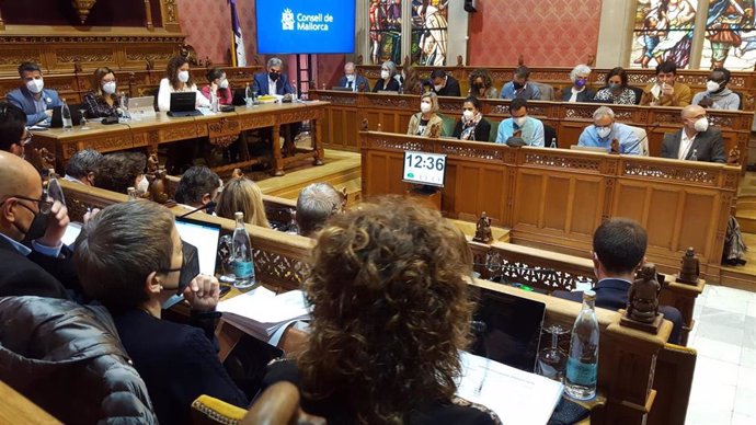 Celebración del pleno del Consell de Mallorca.