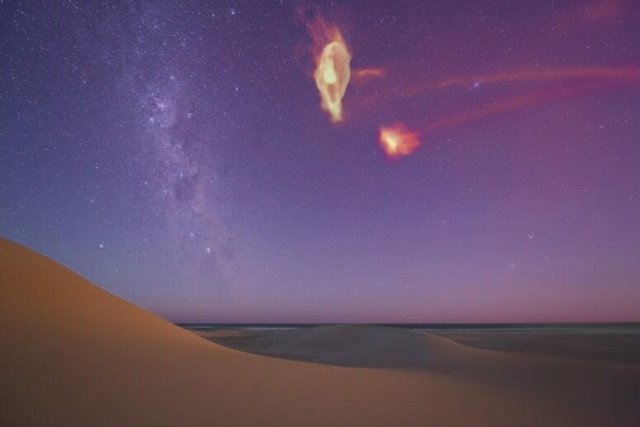Una Vista Del Gas En El Sistema De Magallanes Tal Como Aparecería En El Cielo Nocturno. Esta Imagen, Tomada Directamente De Las Simulaciones Numéricas, Ha Sido Ligeramente Modificada Por Estética.