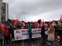 Miles de personas se manifiestan en Algeciras (Cádiz) en apoyo de los trabajadores del metal