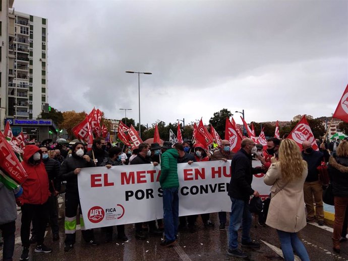 Manifestación en favor de trabajadores del metal en Algeciras.