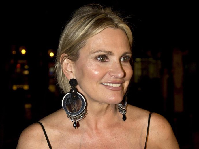 Archivo - Ainhoa Arteta y Maías Urrea salen de la cena en honor al fotógrafo francés Jean-Daniel Lorieux después de presentar su exposición con motivo del día de los océanos, a 7 de junio de 2021