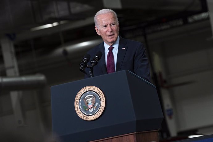 17 November 2021, US, Detroit: US President Joe Biden delivers his remarks on the bipartisan infrastructure law and the future of electric vehicles at the grand opening of the General Motors Factory ZERO. Photo: Dominick Sokotoff/ZUMA Press Wire/dpa