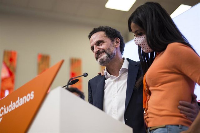 Archivo - El candidato de Ciudadanos a la Presidencia de la Comunidad de Madrid, Edmundo Bal (i), acompañado de la vicealcaldesa de Madrid, Begoña Villacís (d), durante una rueda de prensa tras las votaciones de la jornada electoral del 4M.